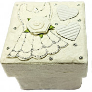 Krabička z ručného papiera  biela svadobné šaty